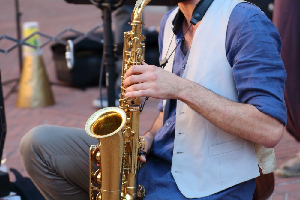 Musica Artista Di Strada Buskers Festival Sax